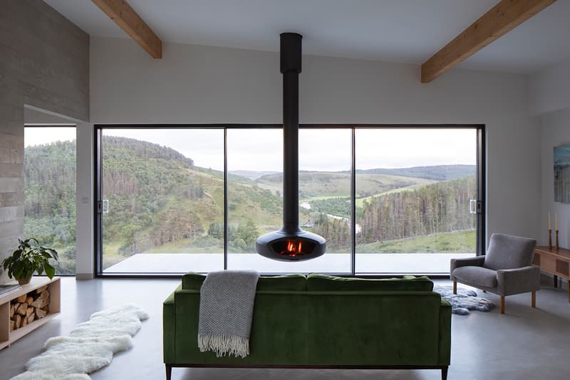 "Spyon Cop" House is Nestled Within the Scottish Wilderness