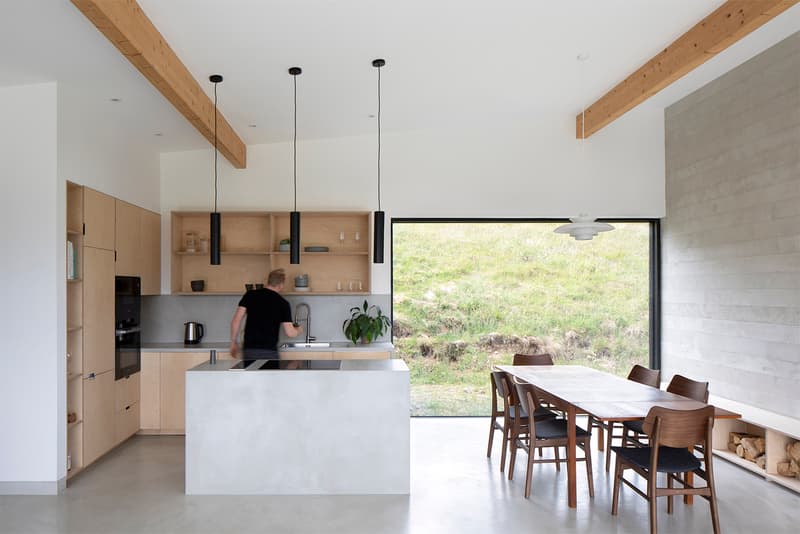 "Spyon Cop" House is Nestled Within the Scottish Wilderness