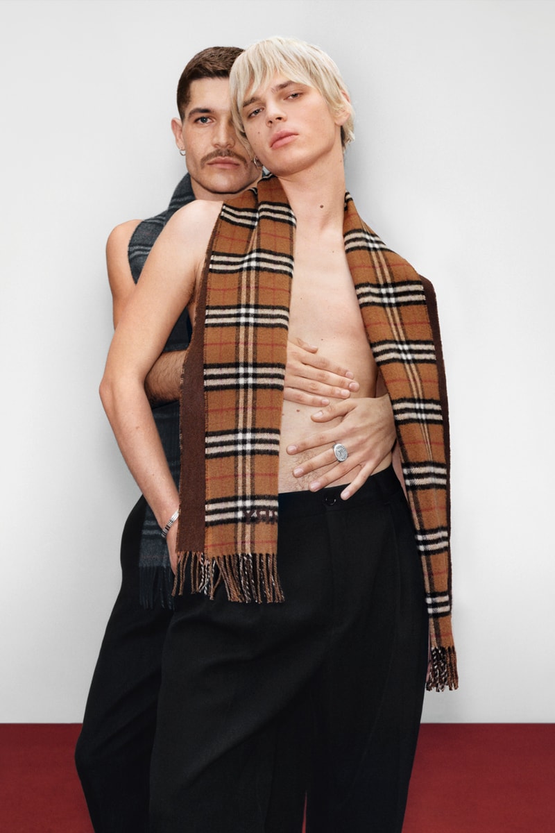 Burberry Valentines Day B:Mine Luxury Fashion Clothes Britain Fashion Fall Winter Holidays Scarves Footwear Accessories Jacquard 