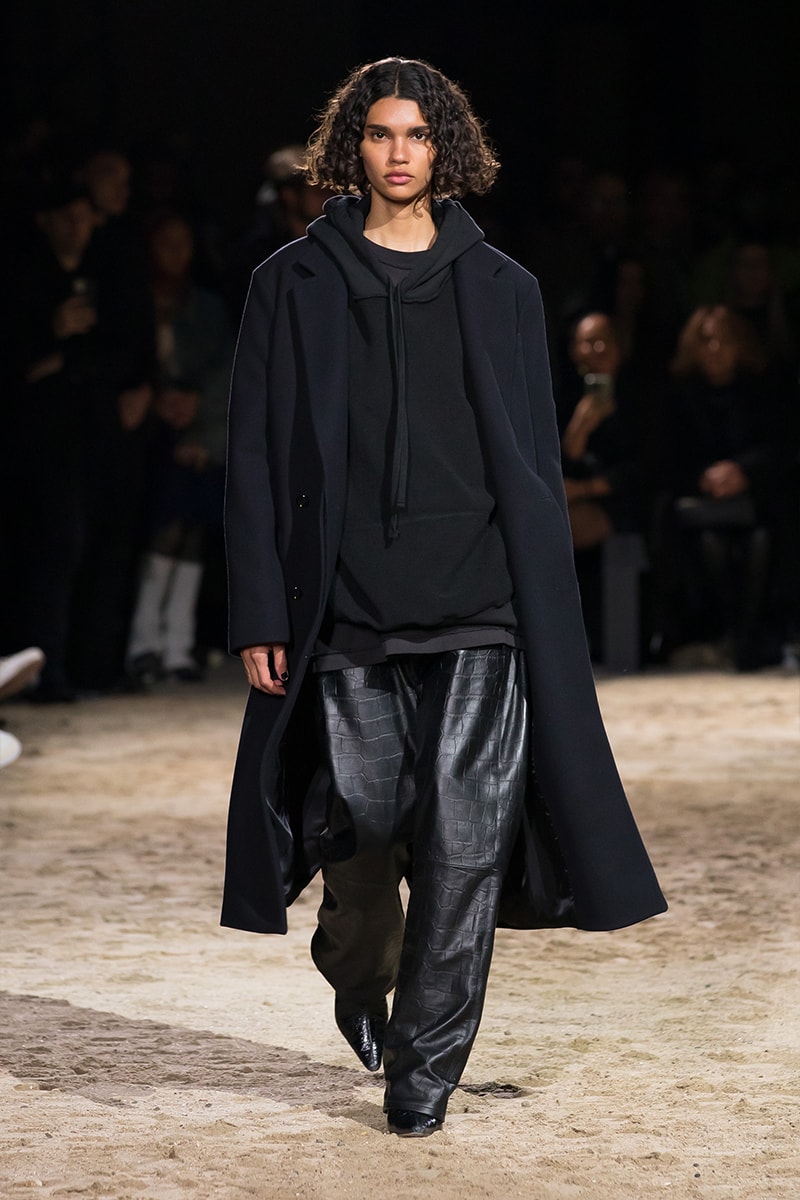 Chaz A. Jordan's 1989 Studio FW23 Collection Reimagines Classic Wardrobe Staples In Monochromatic Fashion modern luxury palais de tokyo pfw paris fashion week virgil abloh alton mason westisde gunn don c salehe bembury whatever you want it to be gen z black