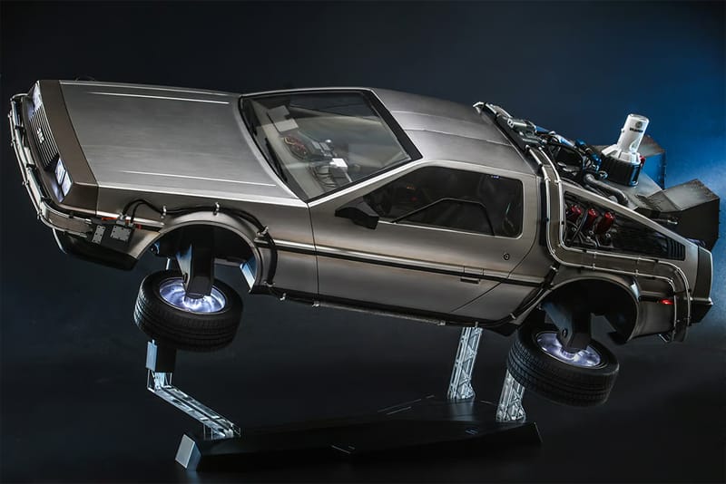 Sideshow and Hot Toys Release a New Sixth Scale DeLorean Time Machine