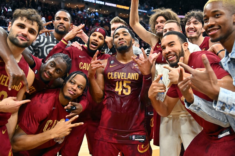 Donovan Mitchell NBA 71 points Cleveland Cavaliers franchise record kobe wilt Chamberlain devin Booker