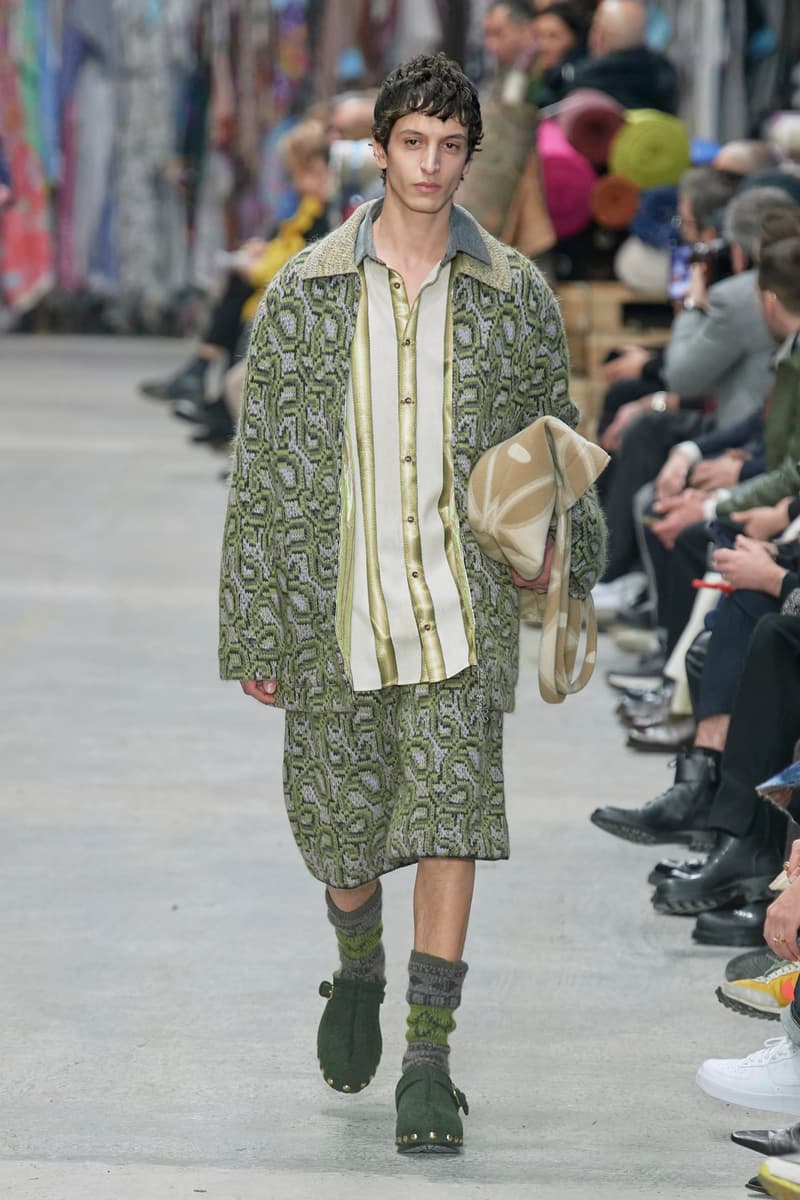 Etro Milan Fashion Week Fall Winter 2023 FW23 Runway Show MFW Mens Menswear Marco De Vincenzo 70s Retro 