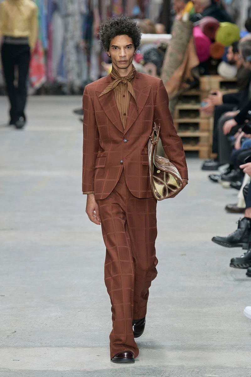 Etro Milan Fashion Week Fall Winter 2023 FW23 Runway Show MFW Mens Menswear Marco De Vincenzo 70s Retro 