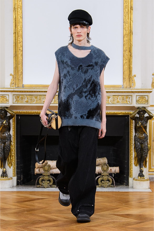 Feng Chen Wang Fall Winter 2023 Paris Fashion Week runway womenswear menswear Chinese designer