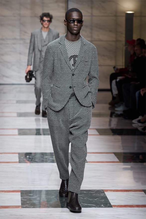 Giorgio Armani Milan Fashion Week Fall Winter 2023 FW23 Runway Show MFW Mens Menswear