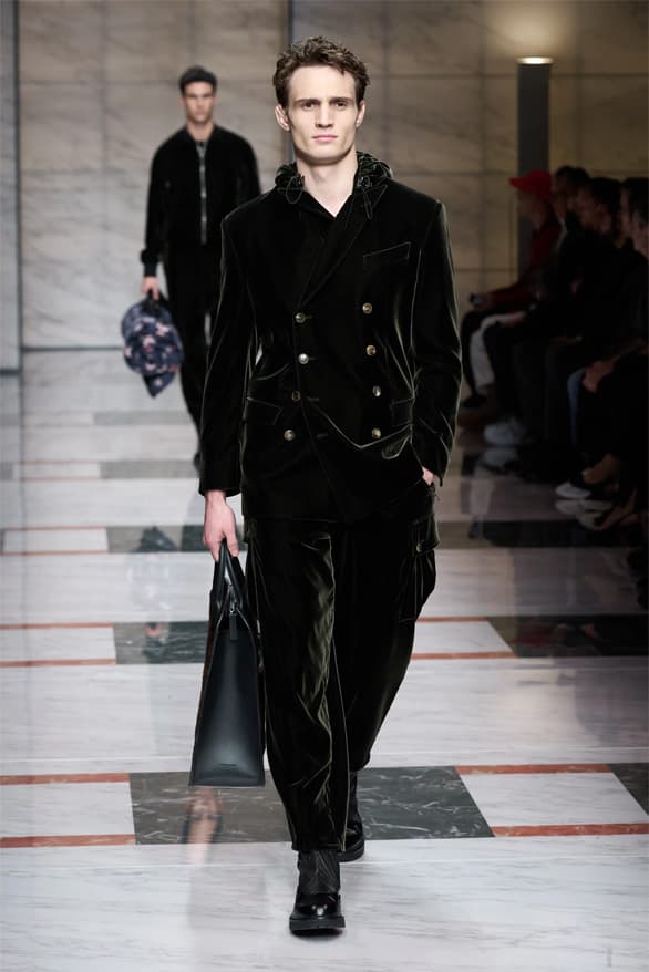 Giorgio Armani Milan Fashion Week Fall Winter 2023 FW23 Runway Show MFW Mens Menswear