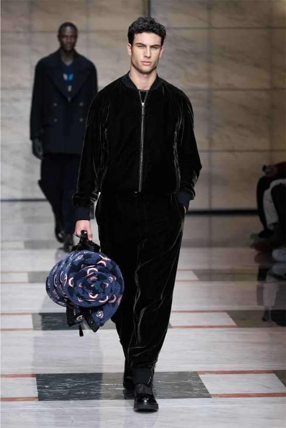 Giorgio Armani Milan Fashion Week Fall Winter 2023 FW23 Runway Show MFW Mens Menswear