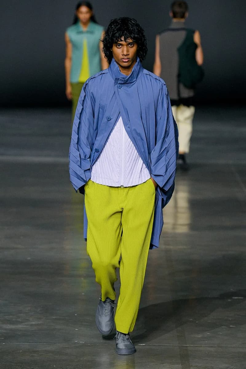 HOMME PLISSÉ ISSEY MIYAKE Fall/Winter 2023 Runway Show Paris Fashion Week FW23 Collection 