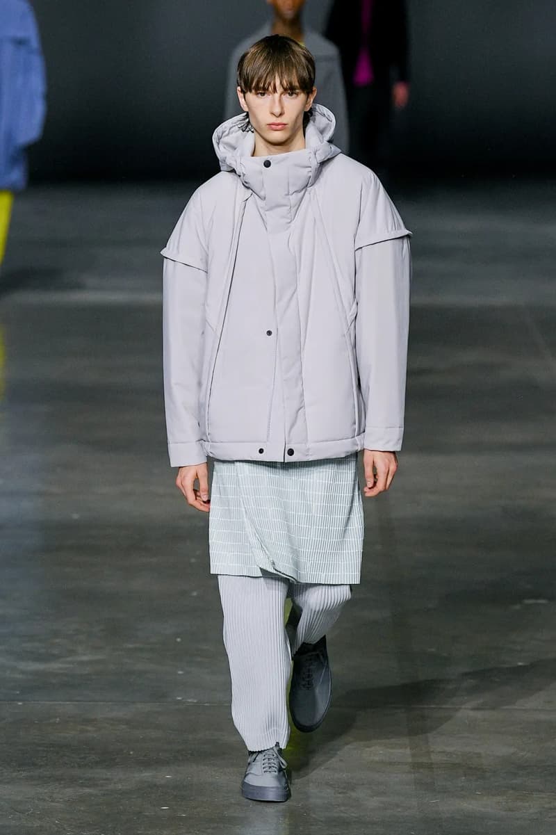 HOMME PLISSÉ ISSEY MIYAKE Fall/Winter 2023 Runway Show Paris Fashion Week FW23 Collection 