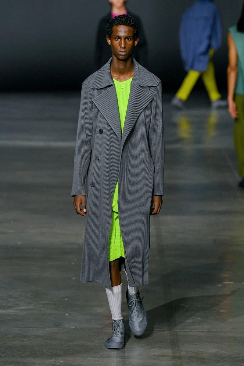 HOMME PLISSÉ ISSEY MIYAKE Fall/Winter 2023 Runway Show Paris Fashion Week FW23 Collection 