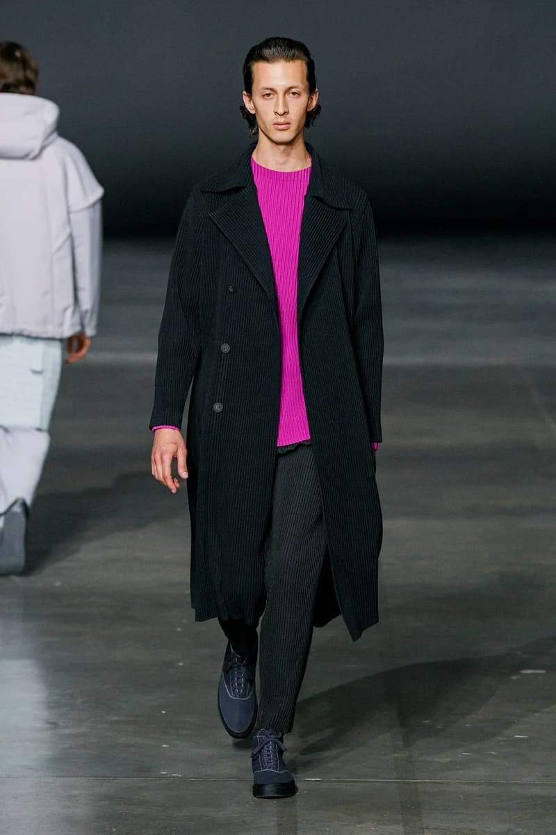 HOMME PLISSÉ ISSEY MIYAKE Fall/Winter 2023 Runway Show Paris Fashion Week FW23 Collection 