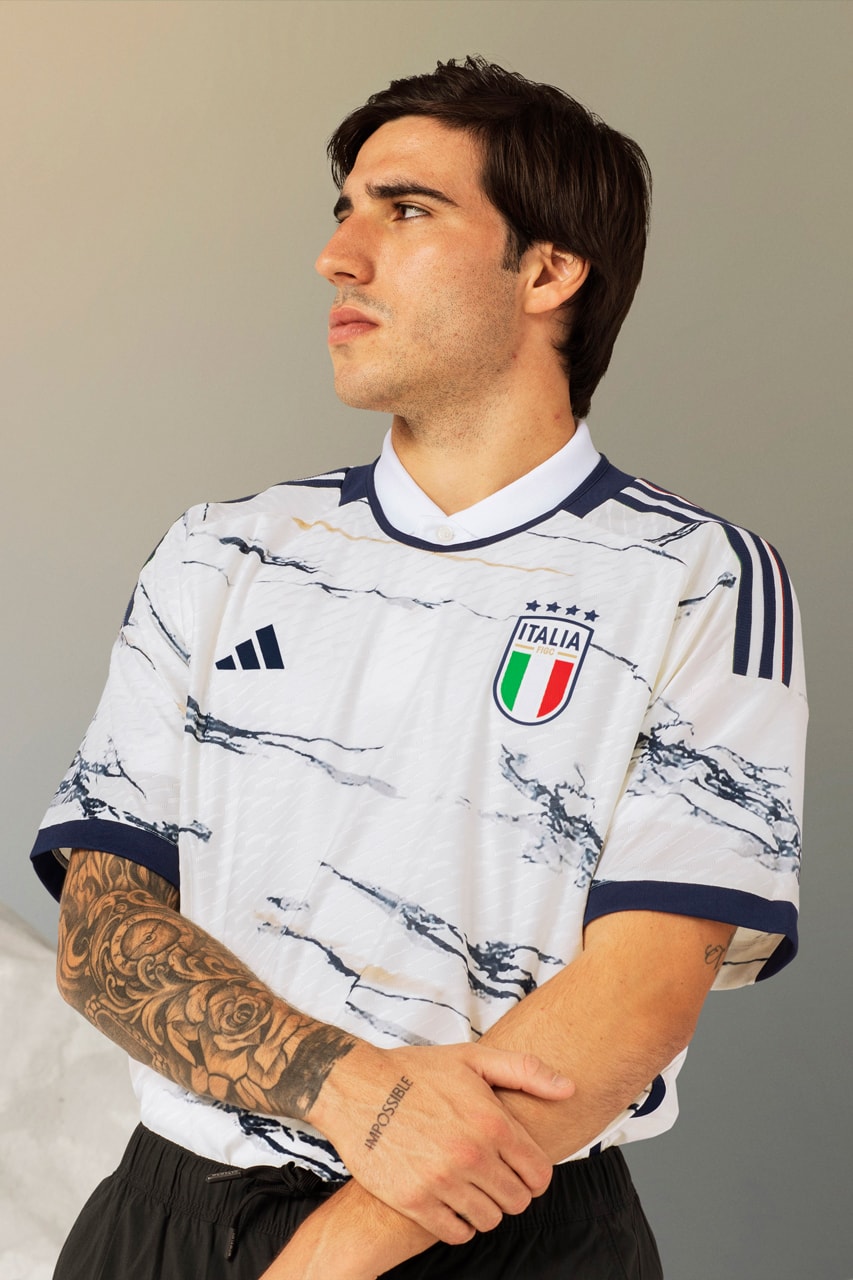 Italy Pre-Match Warm Top - Green / White / Red - Football Shirt Culture -  Latest Football Kit News and More
