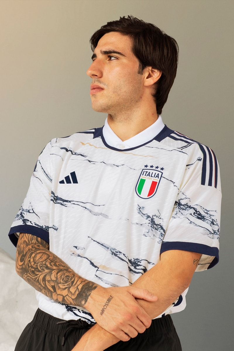 adidas Italy Football Soccer Jersey Kit Blue White Italia Donnarumma Sports World Cup Euros Serie A Three Stripe Tricolor