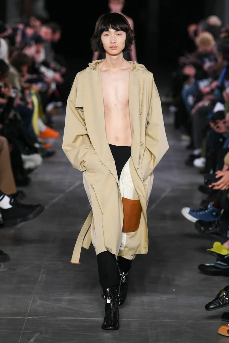 JW Anderson Fall Winter 2023 Milan Fashion Week Men's Women's Show Runway MFW Jonathan Anderson