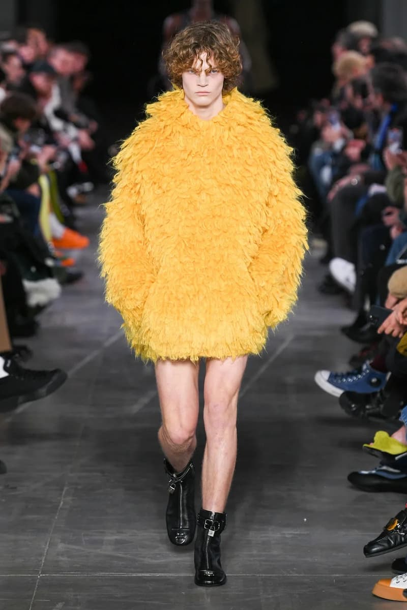 JW Anderson Fall Winter 2023 Milan Fashion Week Men's Women's Show Runway MFW Jonathan Anderson