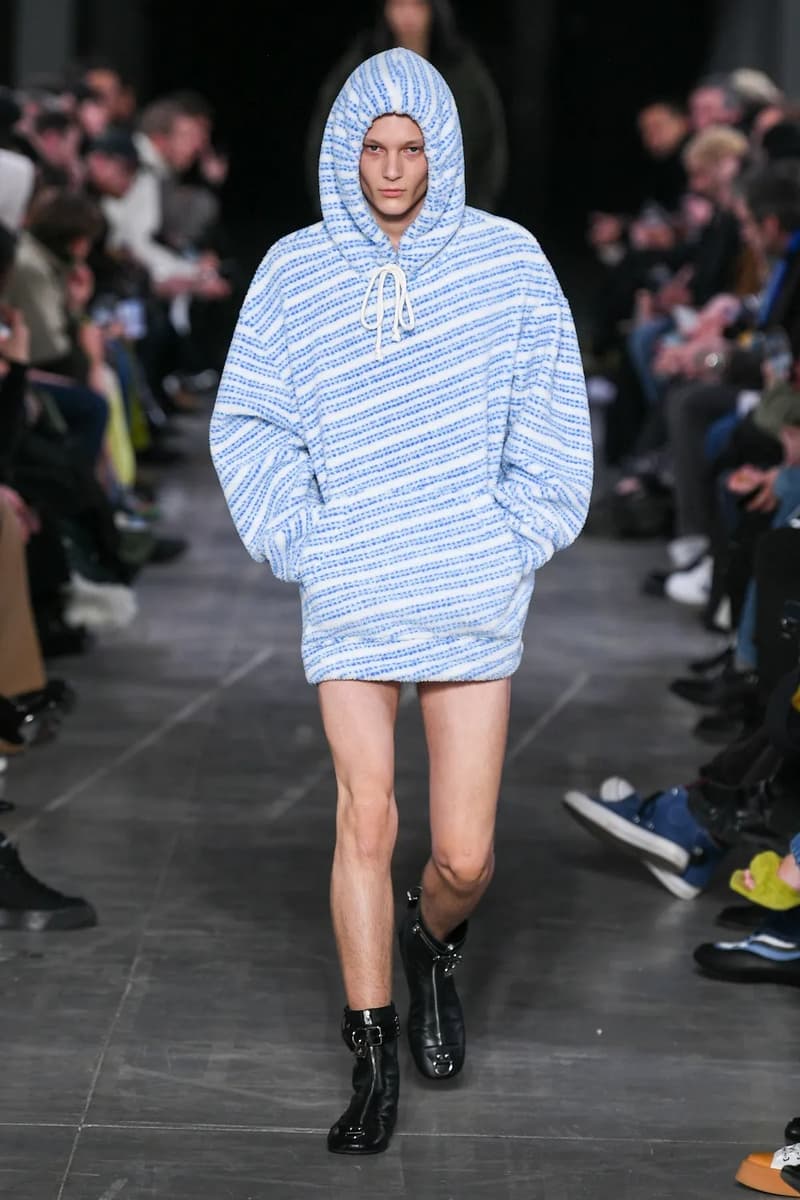 JW Anderson Fall Winter 2023 Milan Fashion Week Men's Women's Show Runway MFW Jonathan Anderson