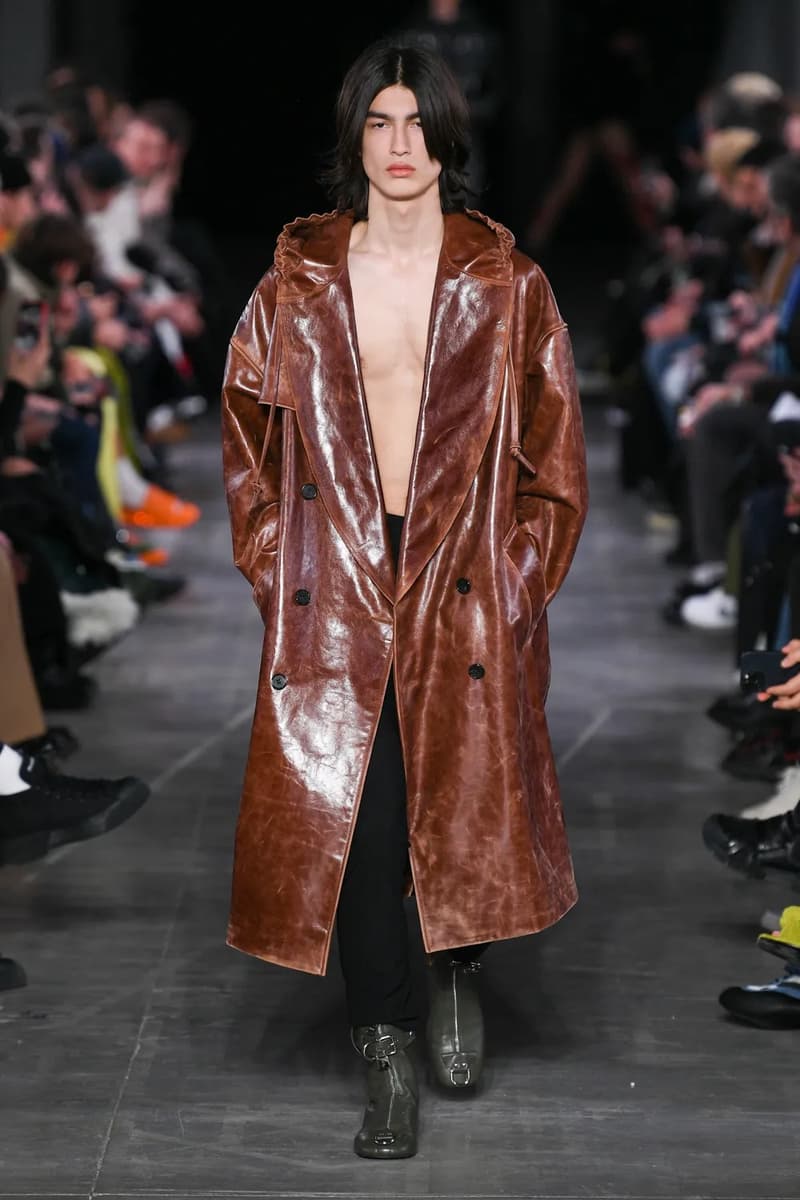 JW Anderson Fall Winter 2023 Milan Fashion Week Men's Women's Show Runway MFW Jonathan Anderson