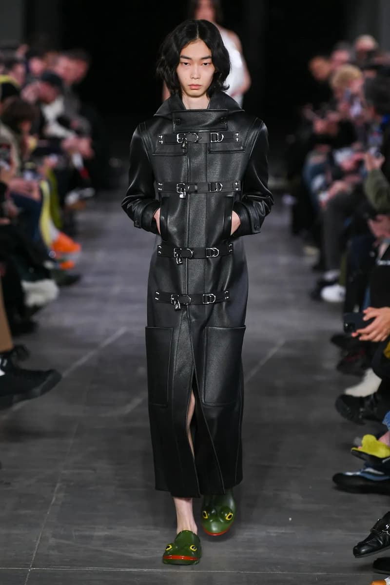 JW Anderson Fall Winter 2023 Milan Fashion Week Men's Women's Show Runway MFW Jonathan Anderson