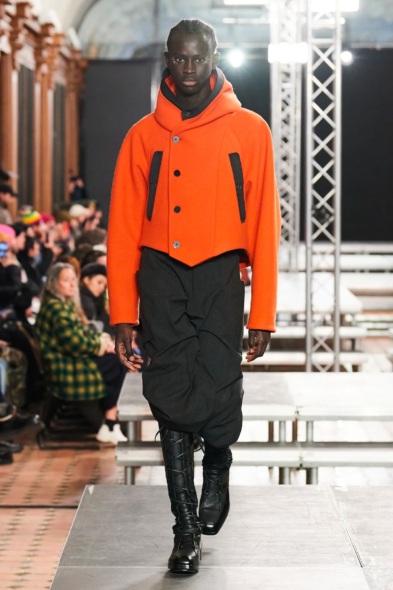 Kiko Kostadinov FW23 Dismantles Traditional Tailoring With Vibrancy paris fashion week fall winter 2023 menswear collection suit colors avant garde womenswear 