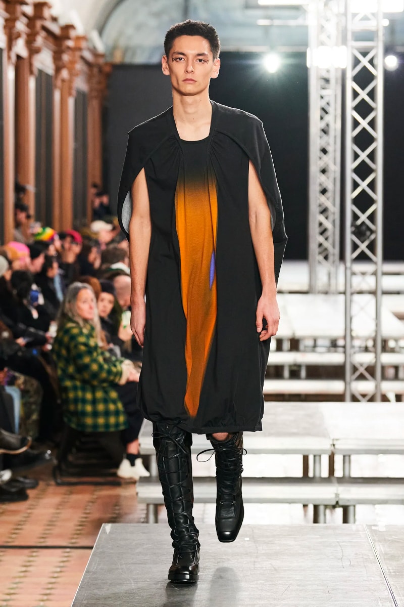 Kiko Kostadinov FW23 Dismantles Traditional Tailoring With Vibrancy paris fashion week fall winter 2023 menswear collection suit colors avant garde womenswear 
