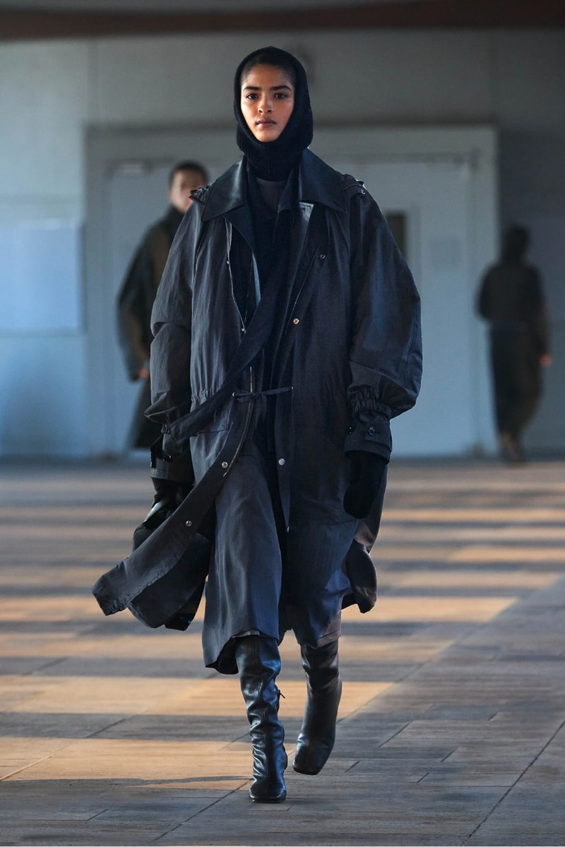 LEMAIRE Paris Fashion Week Fall/Winter 2023 Collection pfw FW23 christopher lemiare suiting overcoats sorbonnne universite movement 