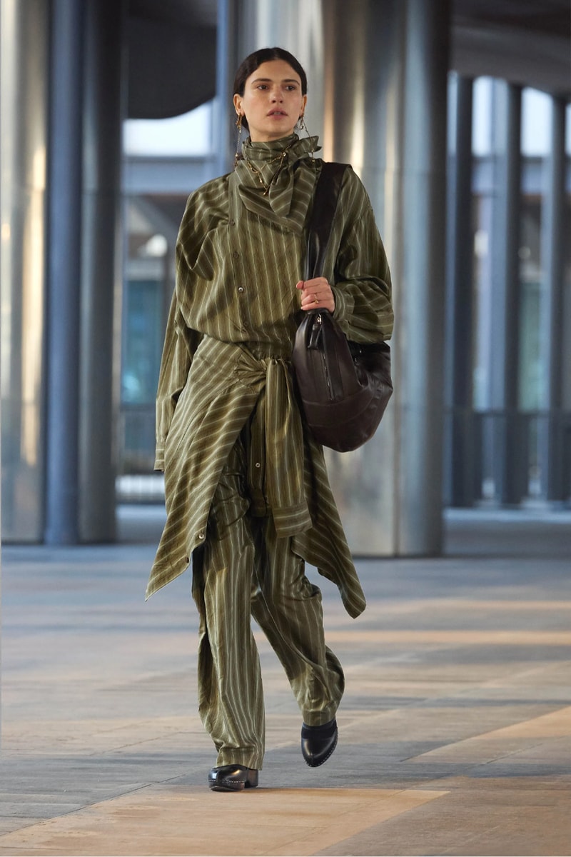 LEMAIRE Paris Fashion Week Fall/Winter 2023 Collection pfw FW23 christopher lemiare suiting overcoats sorbonnne universite movement 