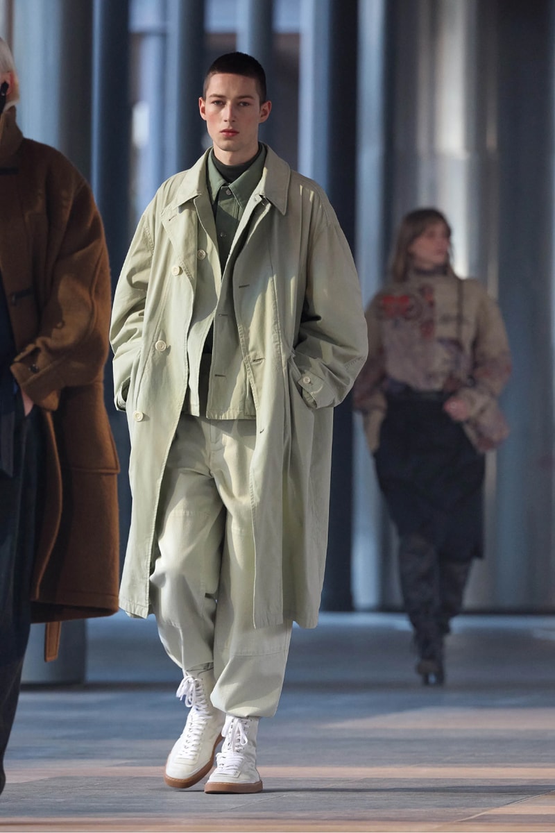 LEMAIRE Paris Fashion Week Fall/Winter 2023 Collection pfw FW23 christopher lemiare suiting overcoats sorbonnne universite movement 