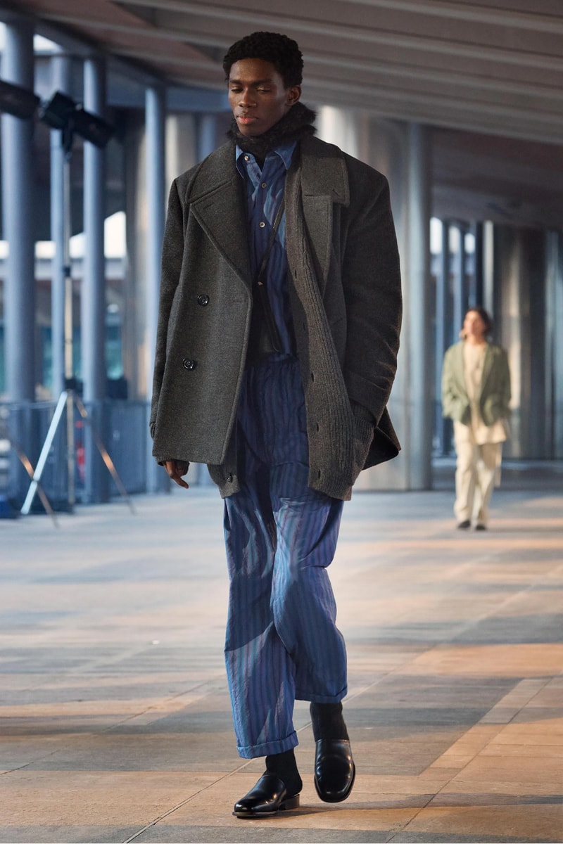 LEMAIRE Paris Fashion Week Fall/Winter 2023 Collection pfw FW23 christopher lemiare suiting overcoats sorbonnne universite movement 