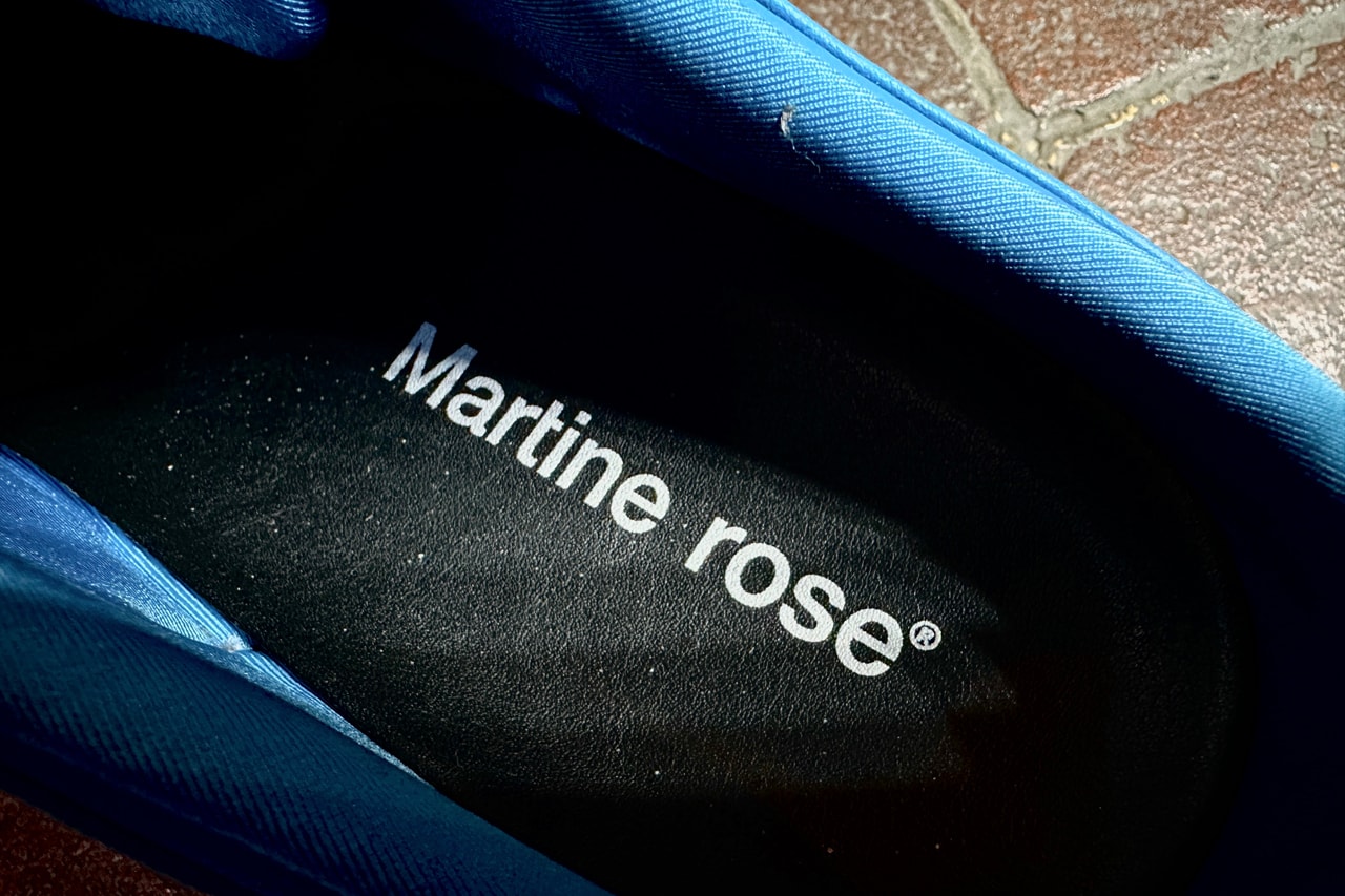 Martine Rose x Nike Shox MR4 Blue/Pink 1990s Italian Goalkeeper Terrace Culture References Pitti Uomo 103 Immagine Closer Look Exclusive 