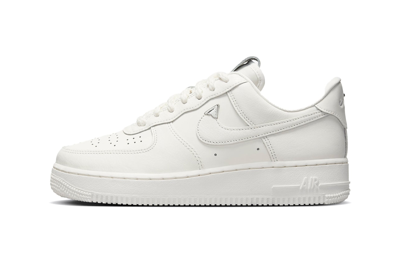 Nike Air Force 1 Sail Chrome Swoosh Sneaker Trainer Footwear Style Fashion Rope Laces Rubber Outsole 