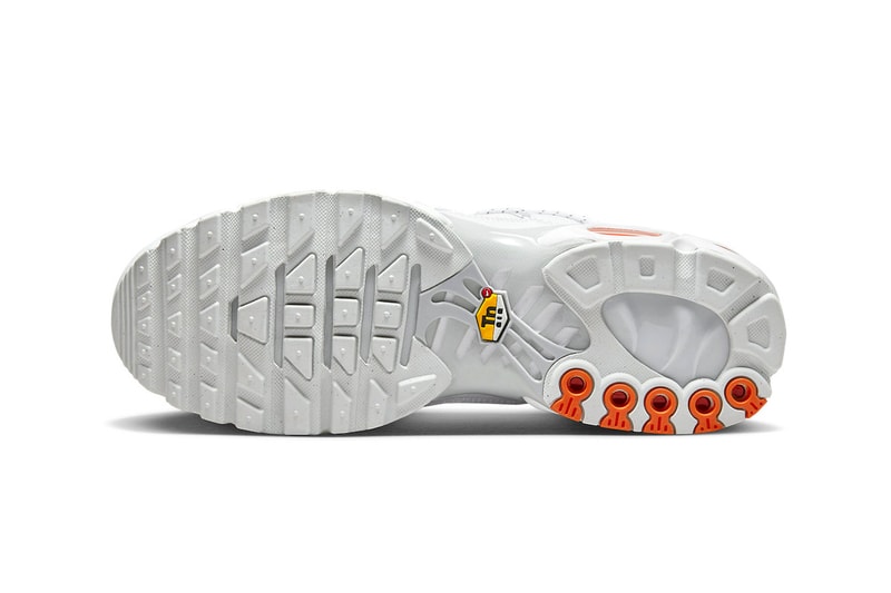 Nike Air Max Plus Adds the Toggle Lacing to Crisp, White Iteration shoe running shoes drake tour drake aubrey and the migos tour stage use shoes 