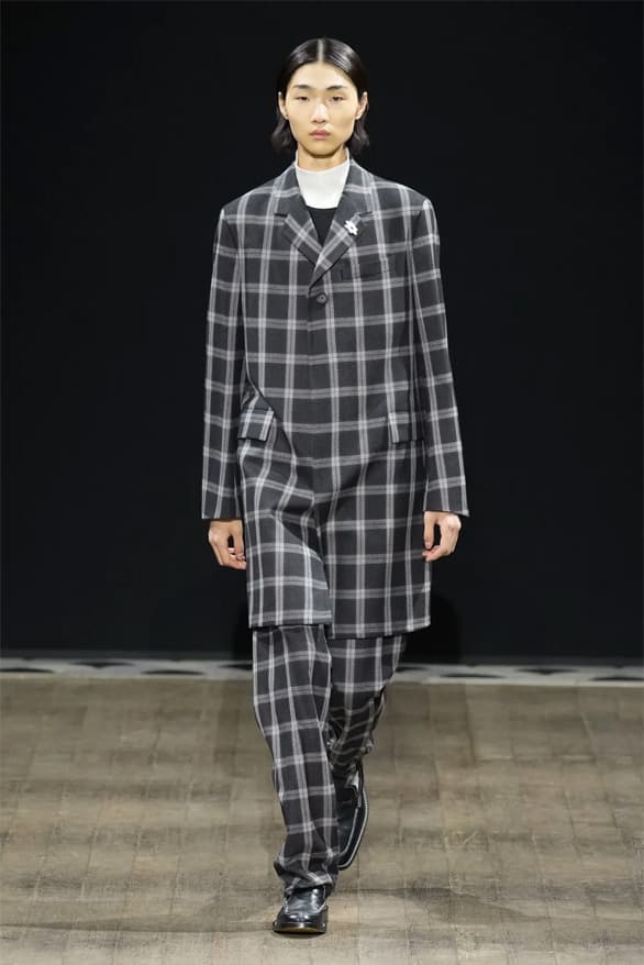 Paul Smith Fall/Winter 2023 Menswear Collection Runway Paris Fashion Week FW23 PFW 