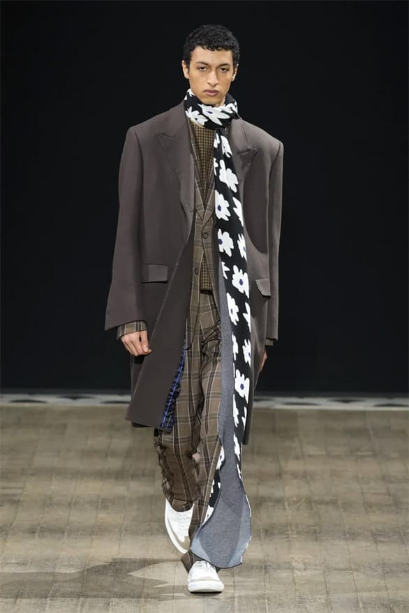 Paul Smith Fall/Winter 2023 Menswear Collection Runway Paris Fashion Week FW23 PFW 