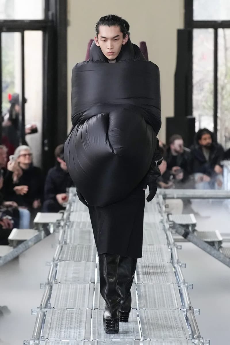 Rick Owens Fall Winter 2023 Runway Show "LUXOR" Collection Paris Fashion Week PFW FW23 Tyrone Dylan Susman Michele Lamy 