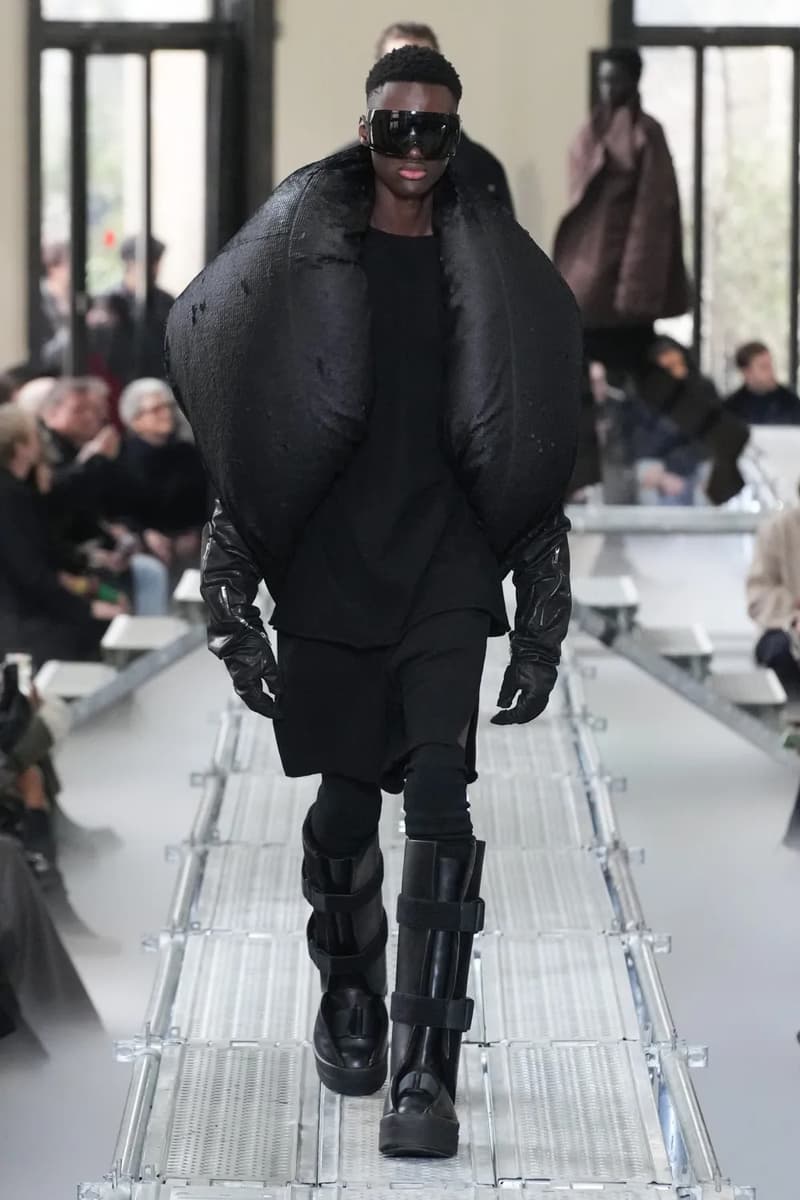 Rick Owens Fall Winter 2023 Runway Show "LUXOR" Collection Paris Fashion Week PFW FW23 Tyrone Dylan Susman Michele Lamy 