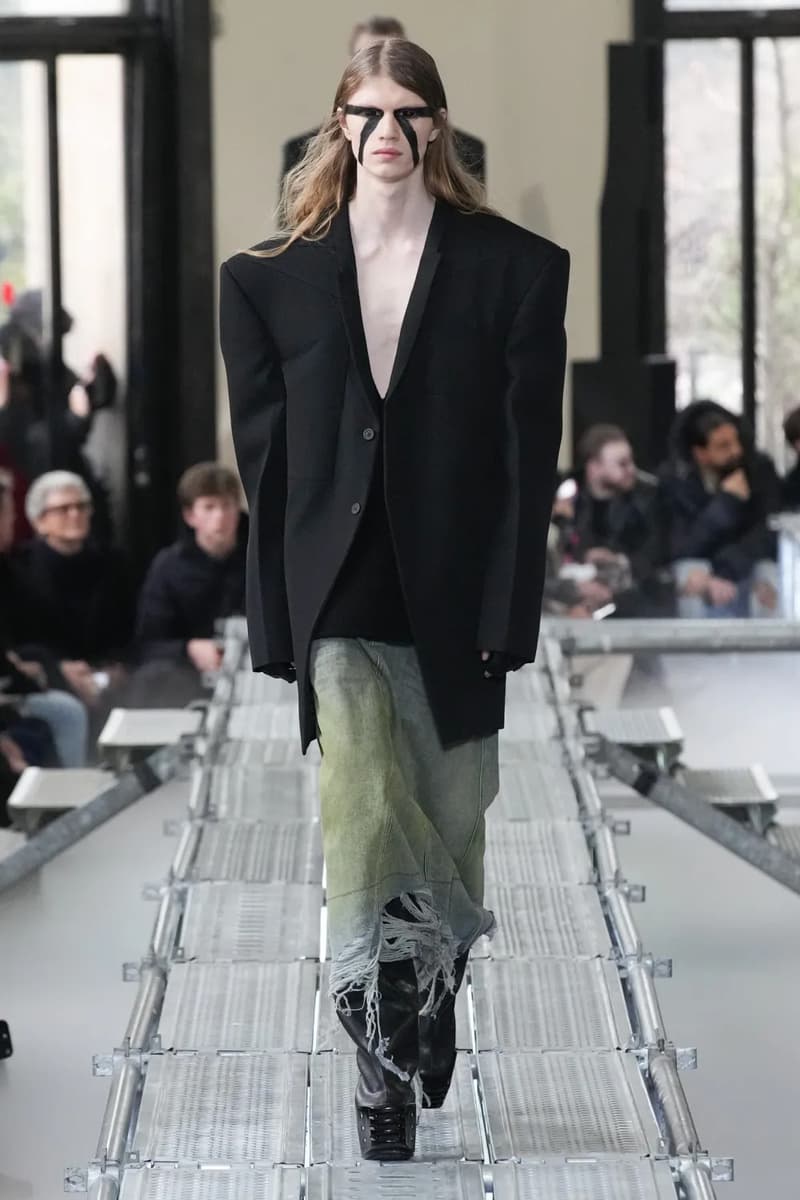 Rick Owens Fall Winter 2023 Runway Show "LUXOR" Collection Paris Fashion Week PFW FW23 Tyrone Dylan Susman Michele Lamy 