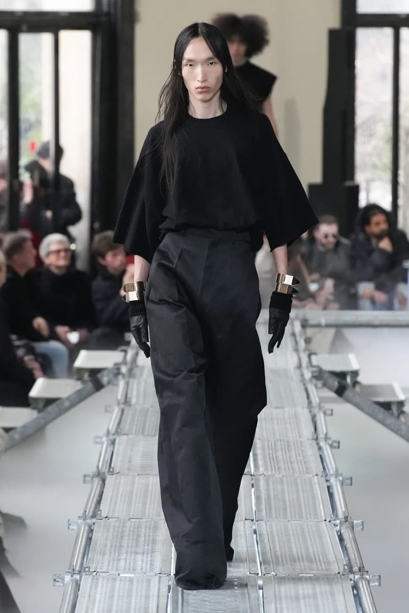 Rick Owens Fall Winter 2023 Runway Show "LUXOR" Collection Paris Fashion Week PFW FW23 Tyrone Dylan Susman Michele Lamy 