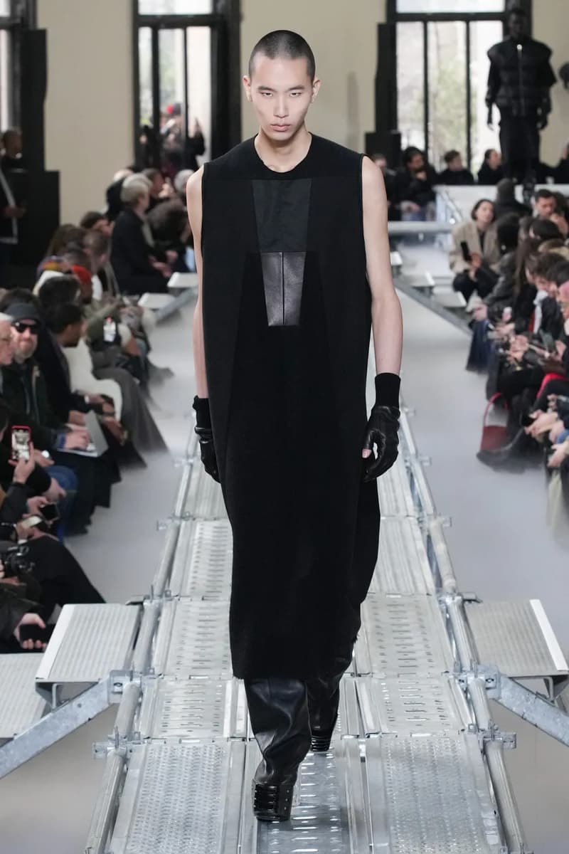 Rick Owens Fall Winter 2023 Runway Show "LUXOR" Collection Paris Fashion Week PFW FW23 Tyrone Dylan Susman Michele Lamy 