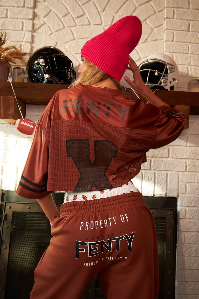 Rihanna Drops New Savage x Fenty Super Bowl Collection american footbal fenty rihanna sweater nfl singer asap rocky glendal arizona state form stadium apple music halftime show