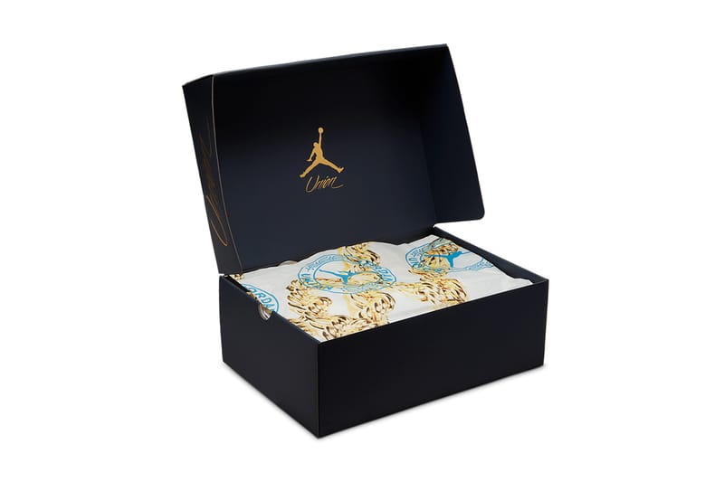 2 pairs of jordans in one box
