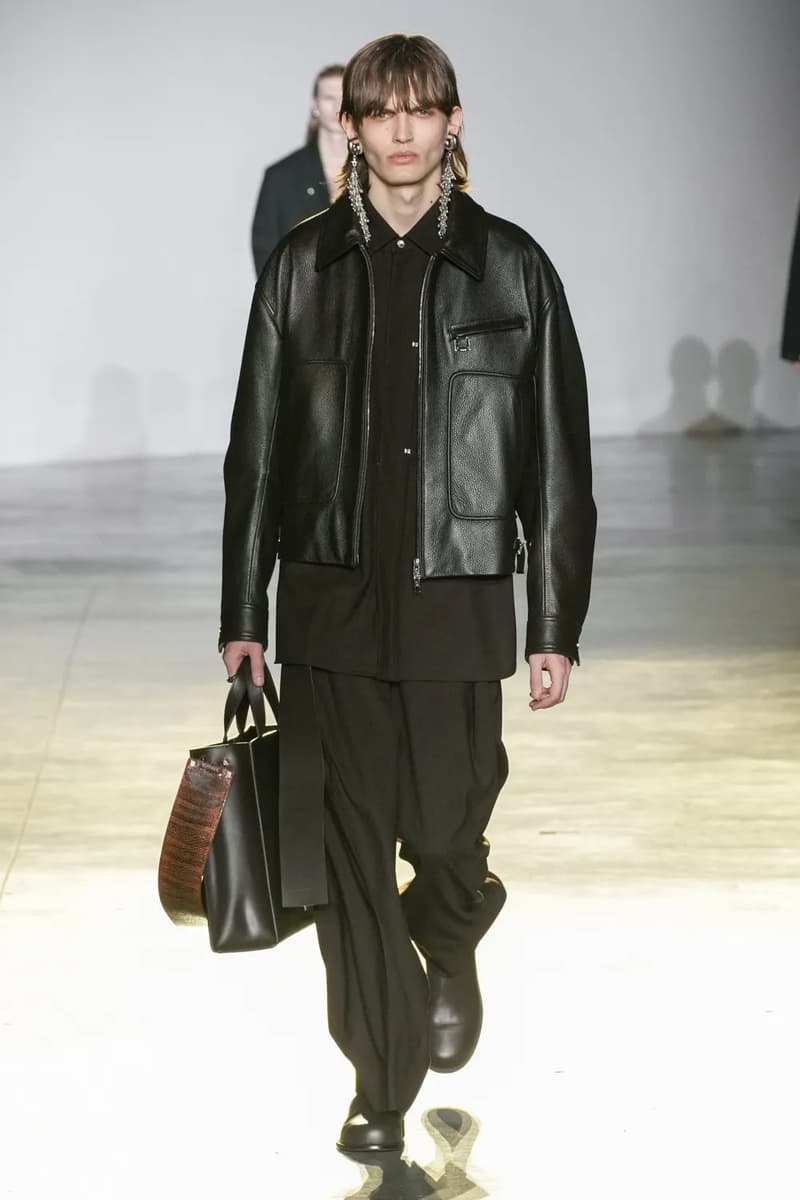 WOOYOUNGMI Fall/Winter 2023 Paris Fashion Week FW23 PFW Mens Runway Show Collection Tailoring Techwear