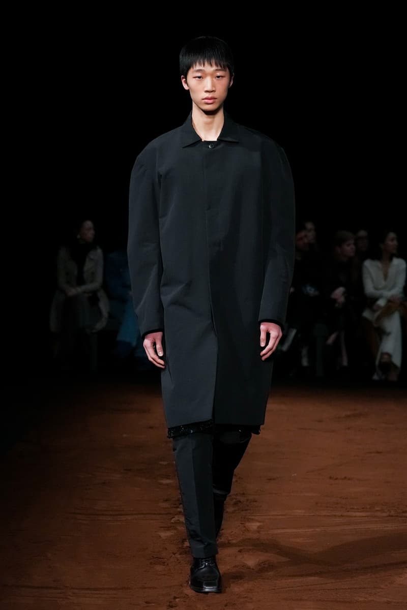 16Arlington Fall/Winter 2023 "Wake" London Fashion Week FW23 Marco Capaldo Runways Menswear Womenwear LFW Collections