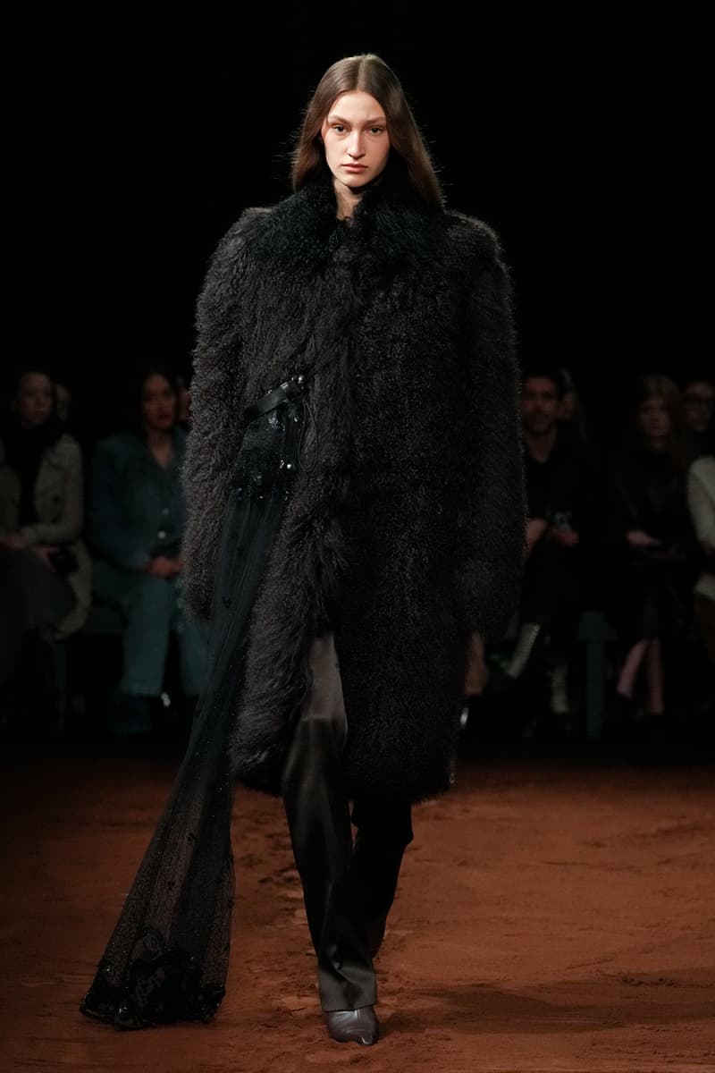 16Arlington Fall/Winter 2023 "Wake" London Fashion Week FW23 Marco Capaldo Runways Menswear Womenwear LFW Collections