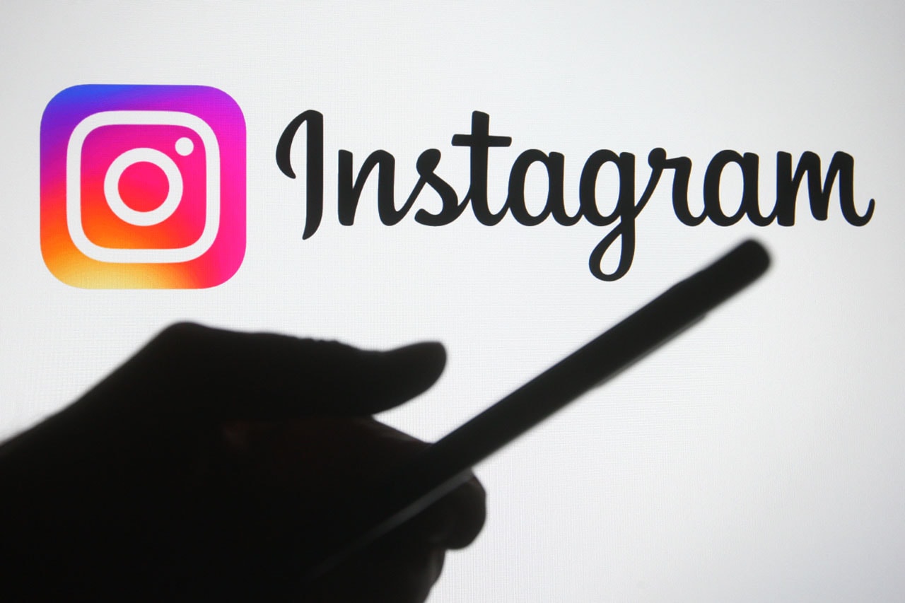 Instagram GIF Comment Feature Section Post Details Report Beta Launch GIPHY Database