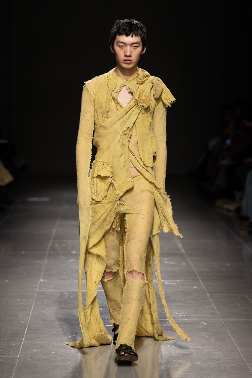 Paolo Carzana Relishes in Romantically Delicate Textures for FW23 Fashion London Fashion Week 