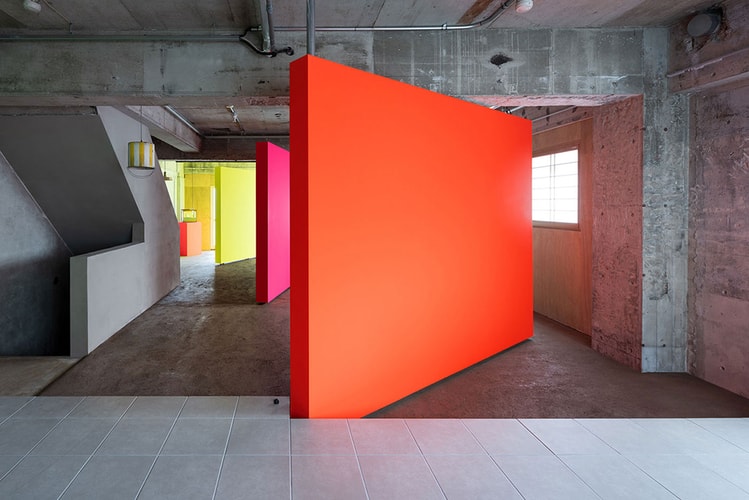 Moveable Neon Walls Feature in Artist Hiraki Sawa's Studio