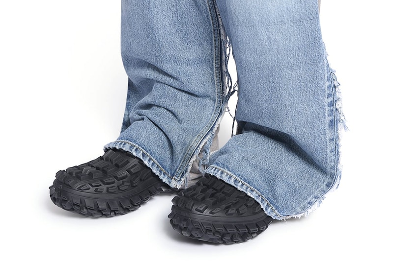 Balenciaga Defender Extreme Tire Tread Clogs Release Info Buy Price Summer 2022 The Mud Show Collection