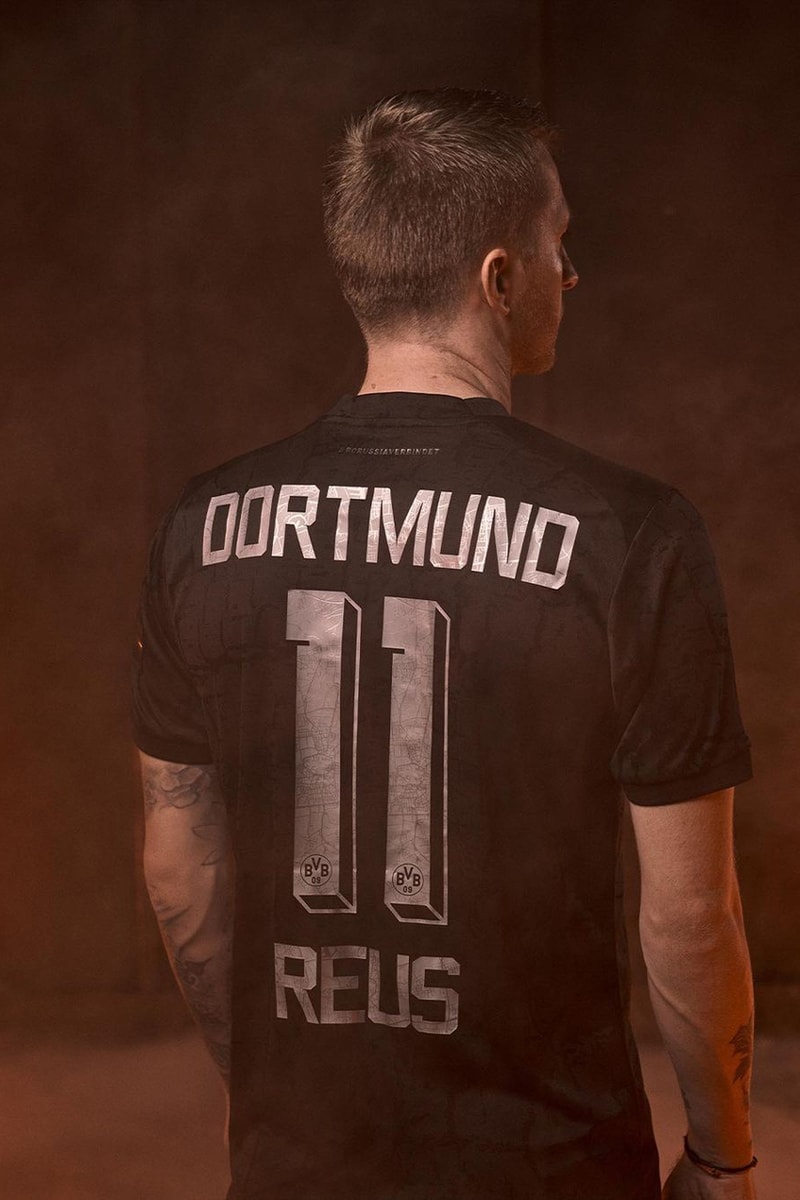 Borussia Dortmund PUMA Football Soccer Jude Bellingham Blackout Sports Football Champions League Marco Reus Germany 