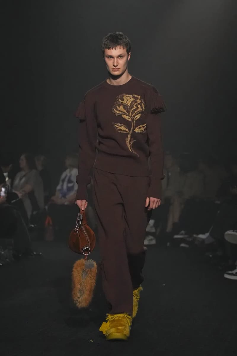 Daniel Lee Burberry Fall Winter 2023 Runway Debut Collection London Fashion Week FW23 Bottega Veneta Review Hypebeast Check Prorsum